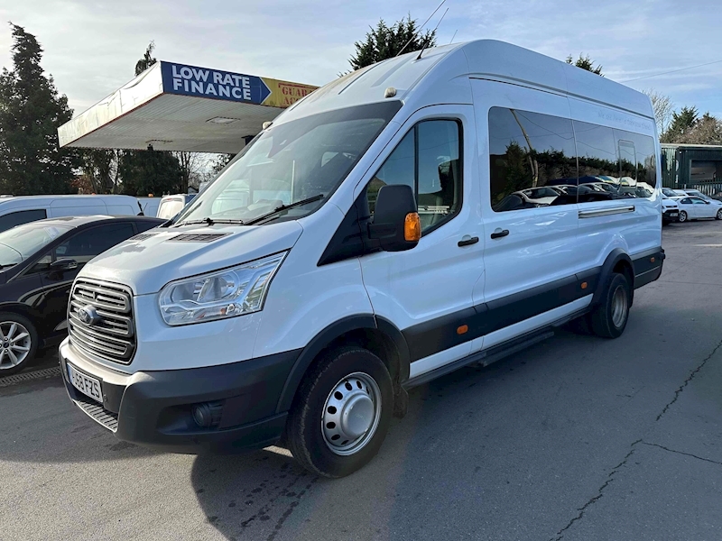 Ford TDCi 460 Trend Minibus 2.2 Manual Diesel