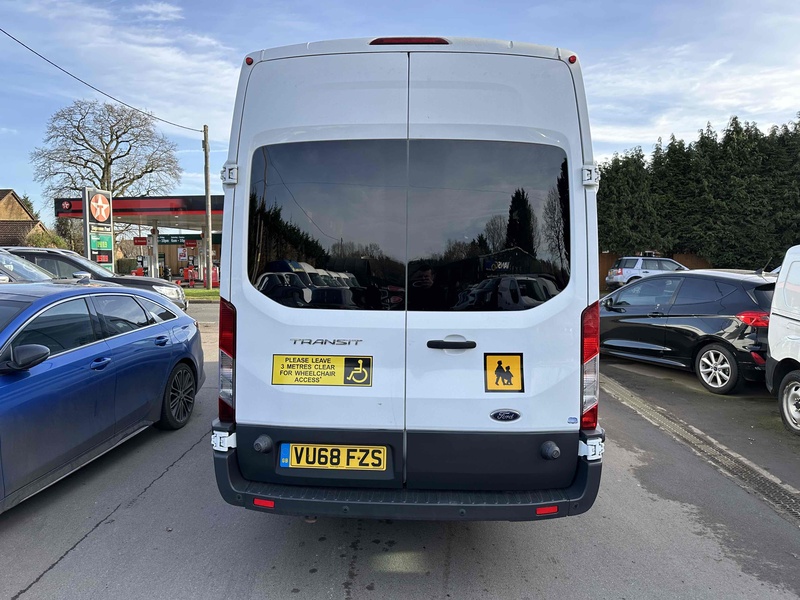 Ford TDCi 460 Trend Minibus 2.2 Manual Diesel