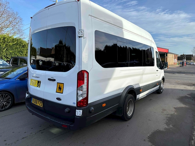 Ford TDCi 460 Trend Minibus 2.2 Manual Diesel