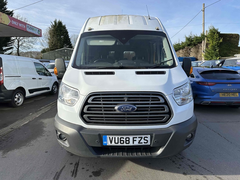 Ford TDCi 460 Trend Minibus 2.2 Manual Diesel