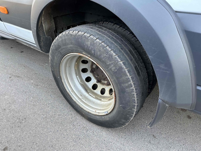 Ford TDCi 460 Trend Minibus 2.2 Manual Diesel