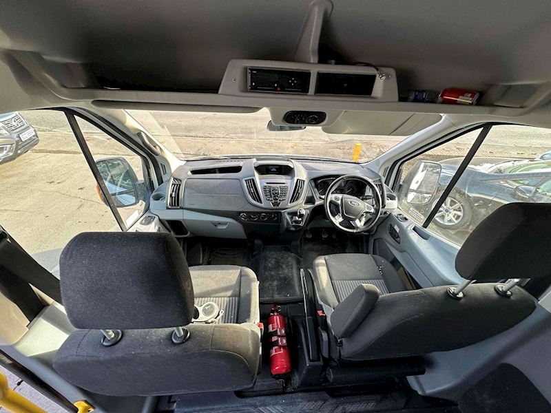 Ford TDCi 460 Trend Minibus 2.2 Manual Diesel