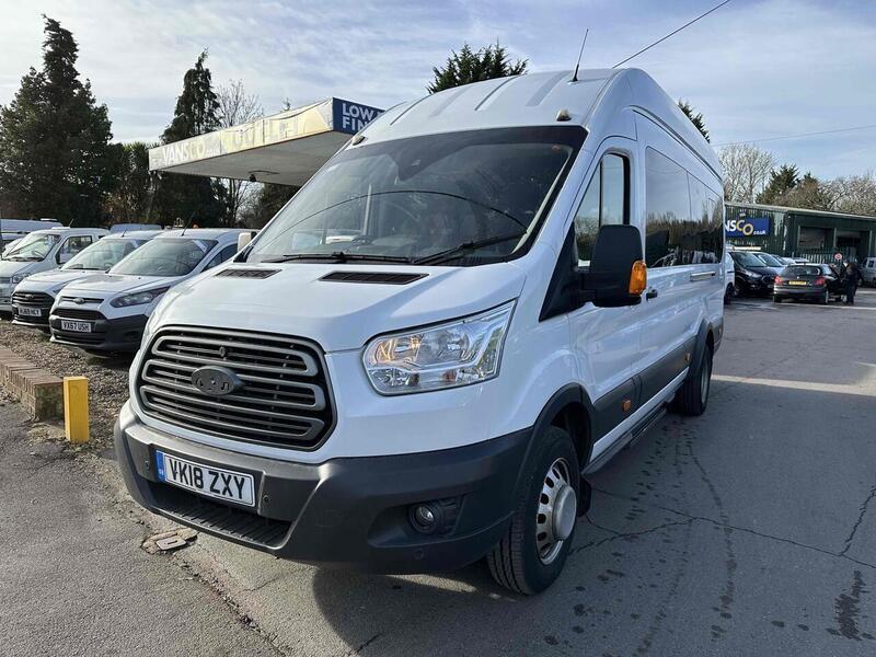 Ford TDCi 460 Trend Minibus 2.2 Manual Diesel