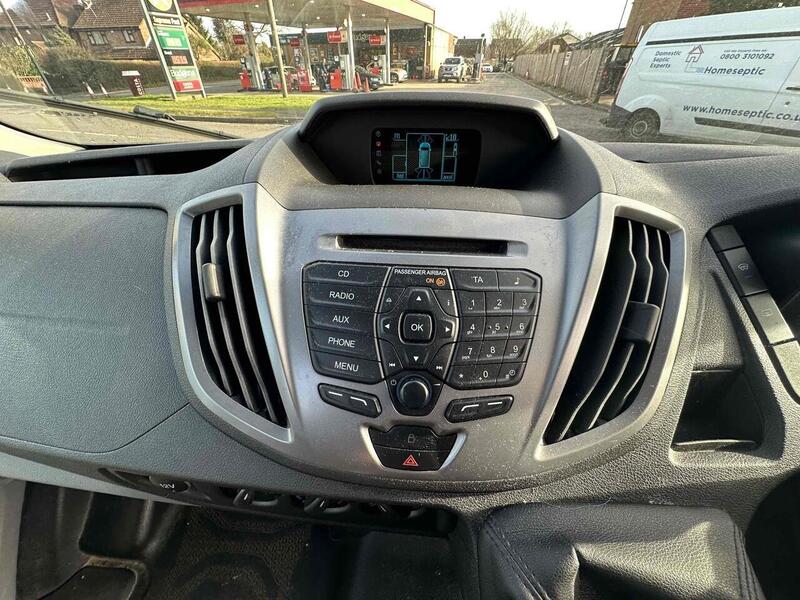 Ford TDCi 460 Trend Minibus 2.2 Manual Diesel