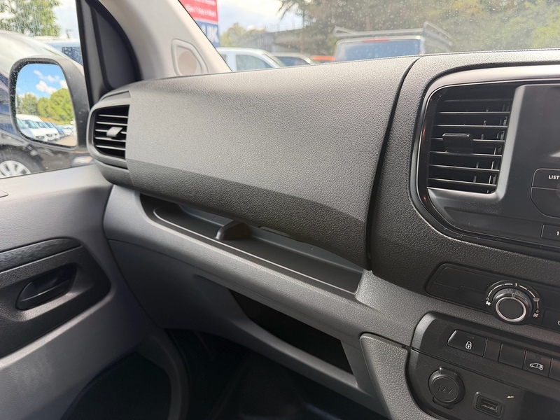 Peugeot BlueHDi 1000 S Panel Van 1.6 Manual Diesel