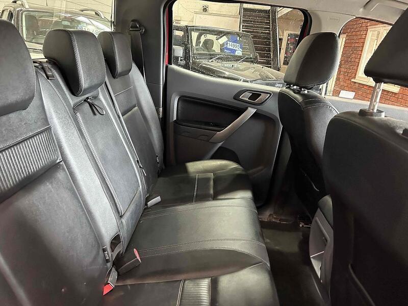 Ford TDCi Limited 1 Pickup 3.2 Automatic Diesel