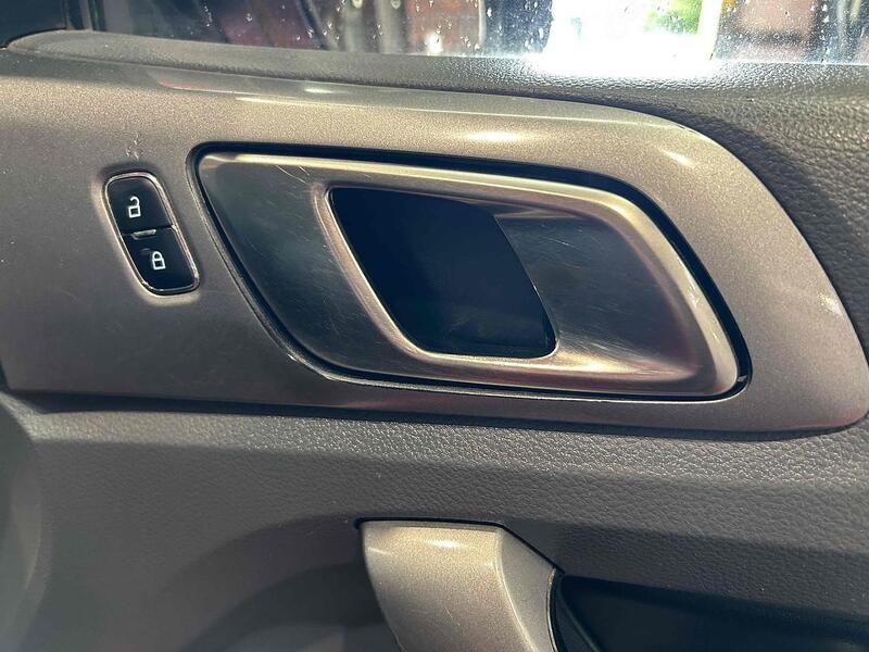 Ford TDCi Limited 1 Pickup 3.2 Automatic Diesel