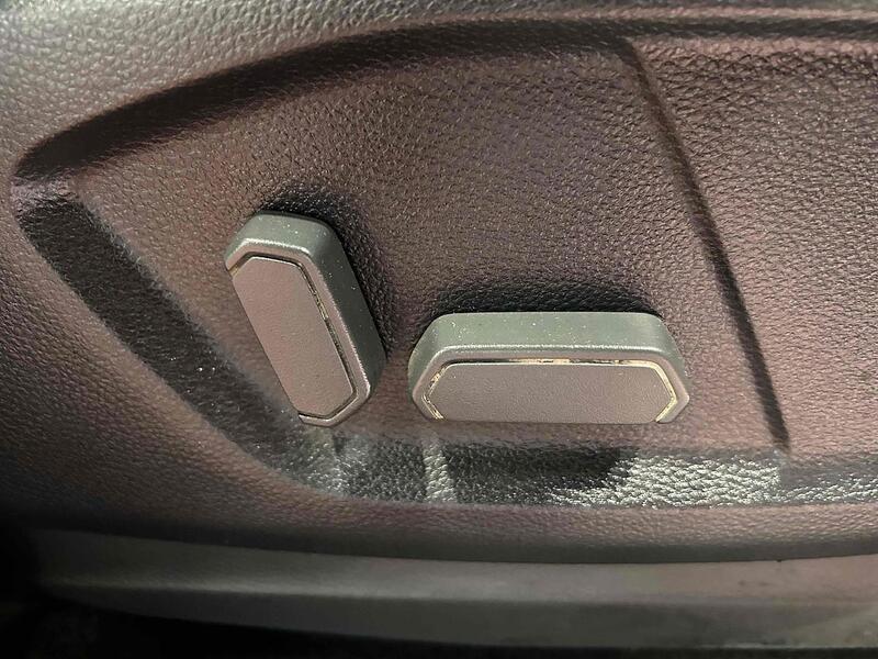 Ford TDCi Limited 1 Pickup 3.2 Automatic Diesel