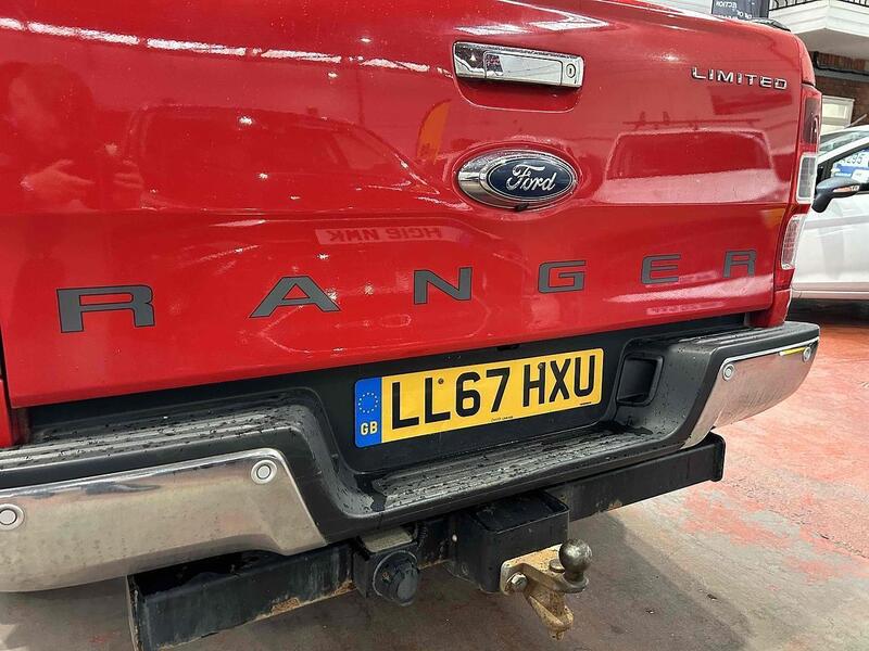 Ford TDCi Limited 1 Pickup 3.2 Automatic Diesel