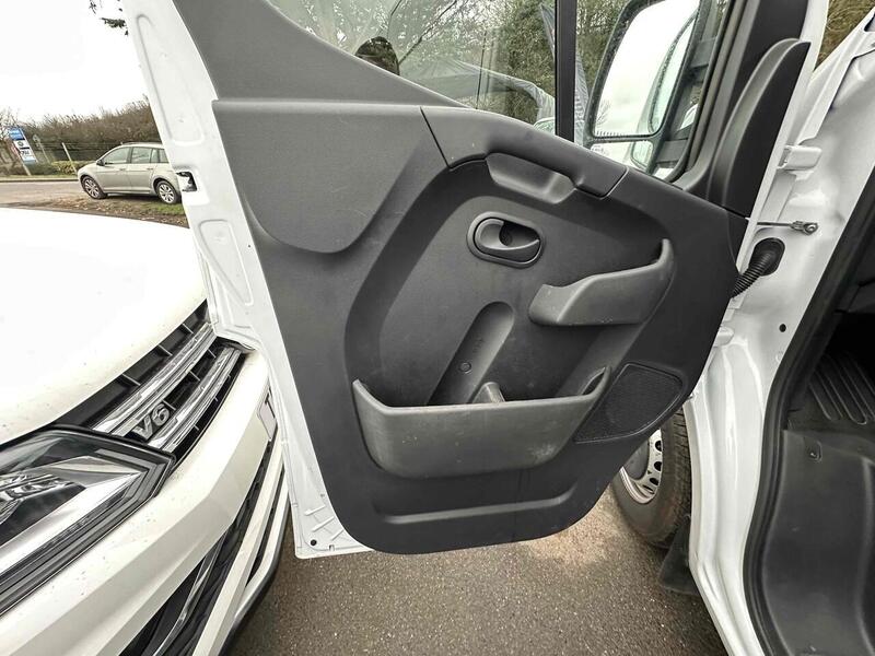 Vauxhall CDTi 3500 BiTurbo Edition Panel Van 2.3 Manual Diesel