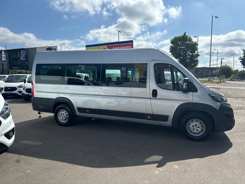 Peugeot BlueHDi 440 2.0 4dr Minibus Manual Diesel