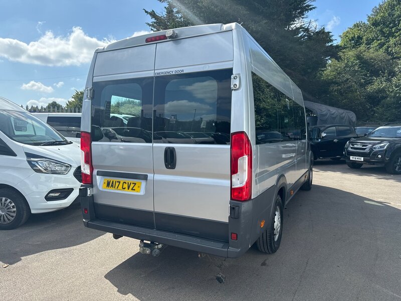 Peugeot BlueHDi 440 2.0 4dr Minibus Manual Diesel