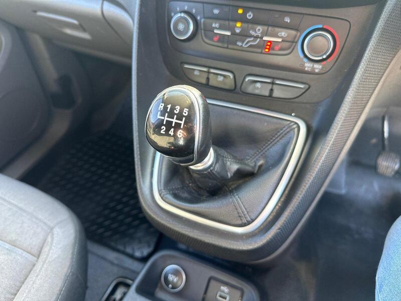 Ford 200 EcoBlue Limited Panel Van 1.5 Manual Diesel Panel Van Manual Diesel Panel Van Manual Diesel