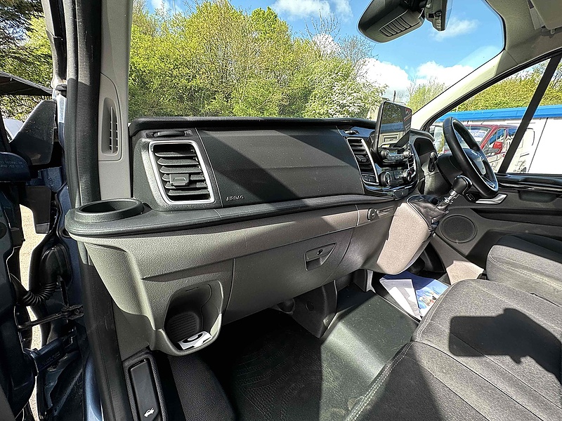 Ford 300 EcoBlue Limited Panel Van 2.0 Manual Diesel