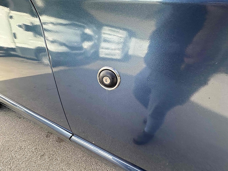 Ford 300 EcoBlue Limited Panel Van 2.0 Manual Diesel