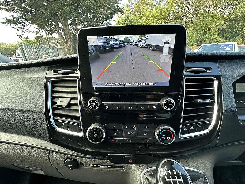 Ford 300 EcoBlue Limited Panel Van 2.0 Manual Diesel