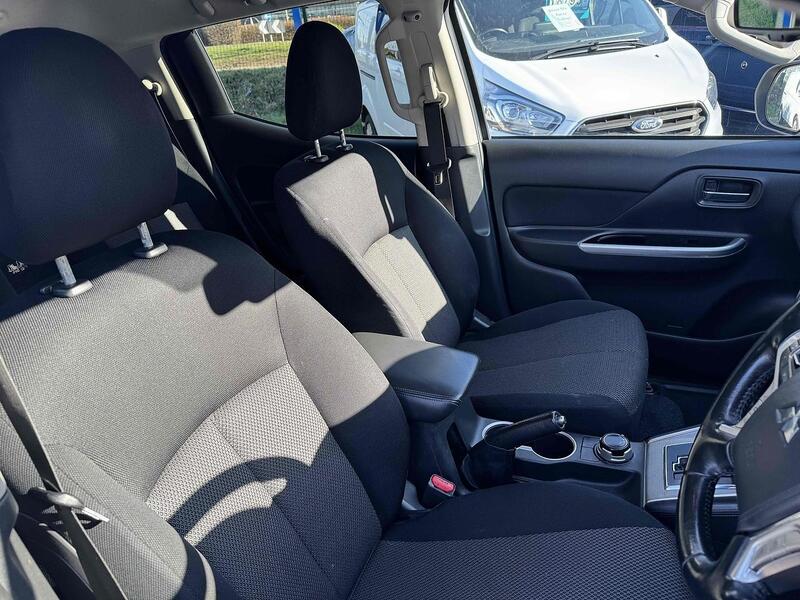 Mitsubishi DI-D DC Warrior 2.2 4dr Pickup Automatic Diesel Pickup Automatic Diesel