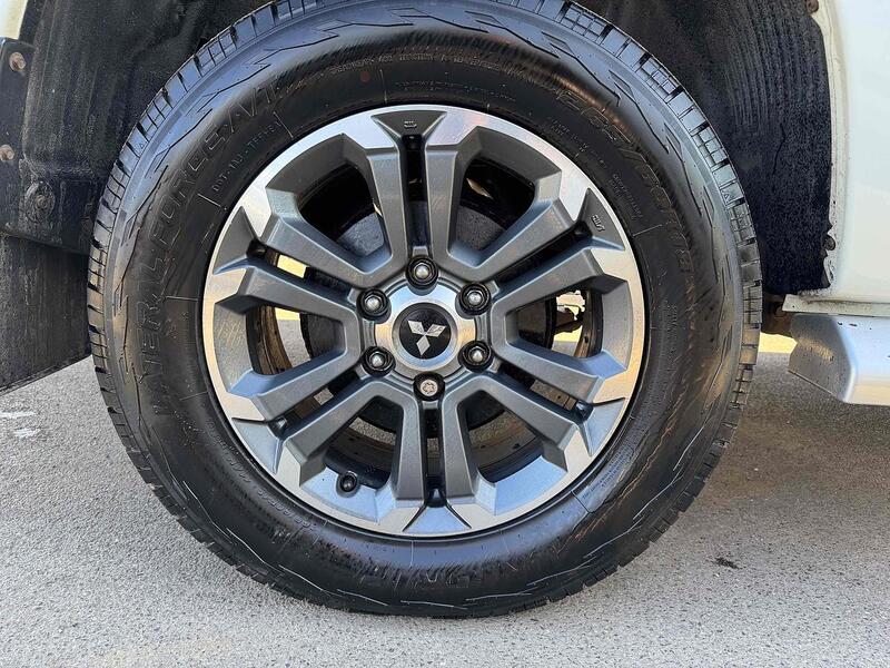 Mitsubishi DI-D DC Warrior 2.2 4dr Pickup Automatic Diesel Pickup Automatic Diesel