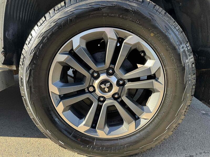 Mitsubishi DI-D DC Warrior 2.2 4dr Pickup Automatic Diesel Pickup Automatic Diesel