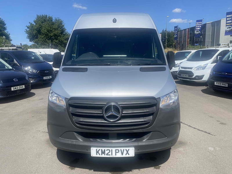 Mercedes-Benz 315 CDI Progressive Panel Van 2.0 Manual Diesel