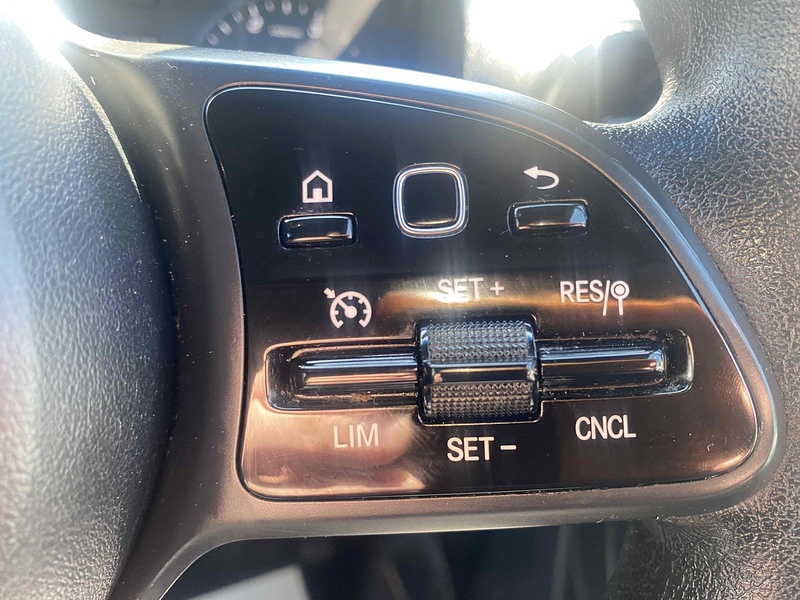 Mercedes-Benz 315 CDI Progressive Panel Van 2.0 Manual Diesel