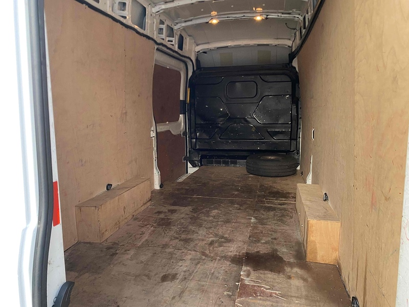 Ford 350 EcoBlue Leader Panel Van 2.0 Manual Diesel