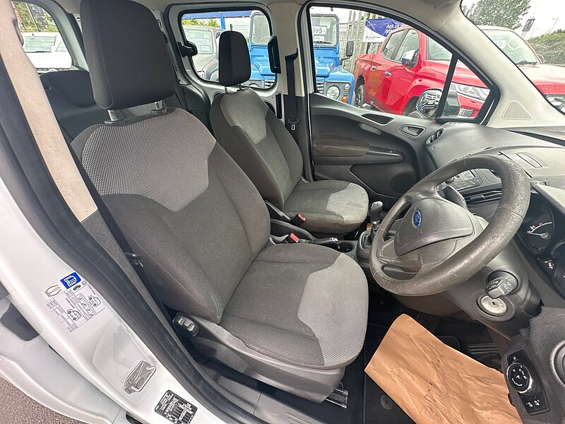 Ford TDCi Base Combi Van 1.5 Manual Diesel