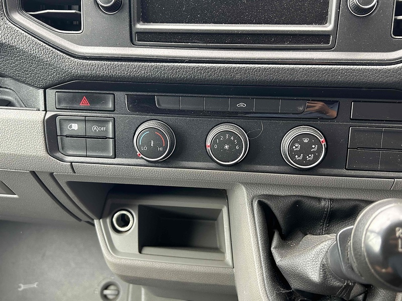 Volkswagen TDI CR35 BlueMotion Tech Trendline Panel Van 2.0 Manual Diesel