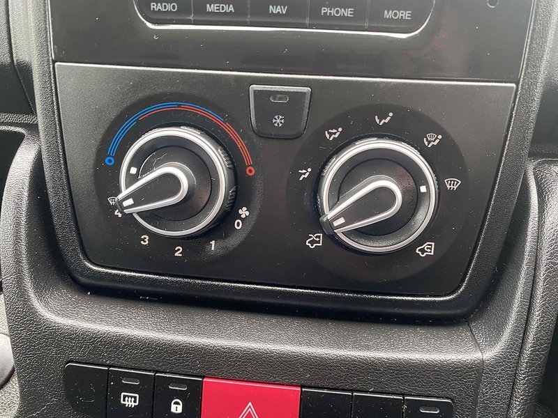 Citroen BlueHDi 35 Enterprise Panel Van 2.2 Manual Diesel