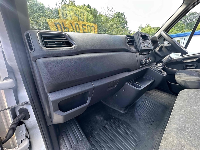 Vauxhall CDTi 3500 BiTurbo Edition Panel Van 2.3 Manual Diesel