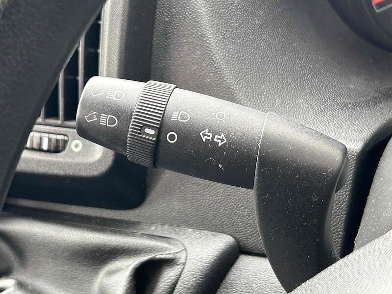 Peugeot BlueHDi 440 2.0 4dr Minibus (9-17 Seats) Manual Diesel Minibus (9-17 Seats) Manual Diesel Minibus (9-17 Seats) Manual Diesel