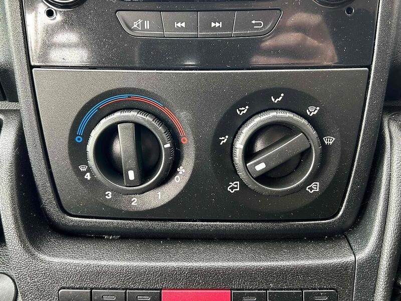 Peugeot BlueHDi 440 2.0 4dr Minibus (9-17 Seats) Manual Diesel Minibus (9-17 Seats) Manual Diesel Minibus (9-17 Seats) Manual Diesel