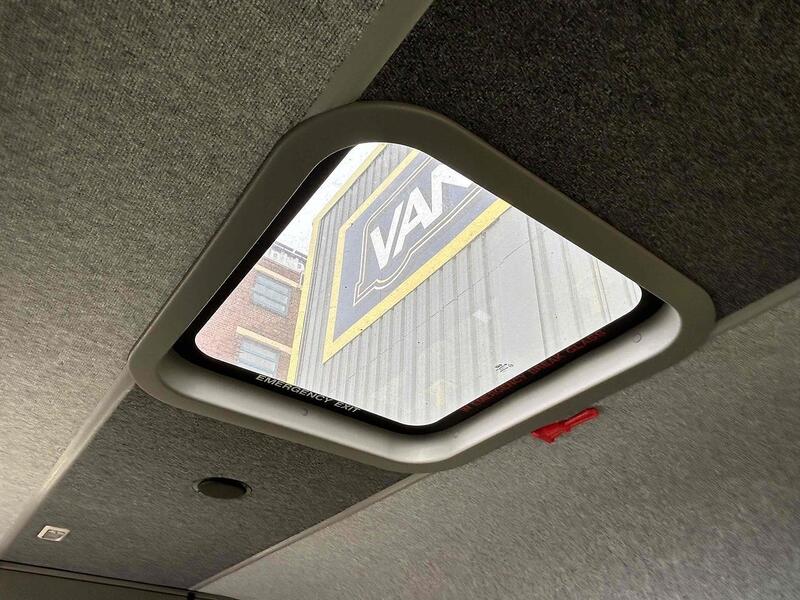 Peugeot BlueHDi 440 2.0 4dr Minibus (9-17 Seats) Manual Diesel Minibus (9-17 Seats) Manual Diesel Minibus (9-17 Seats) Manual Diesel