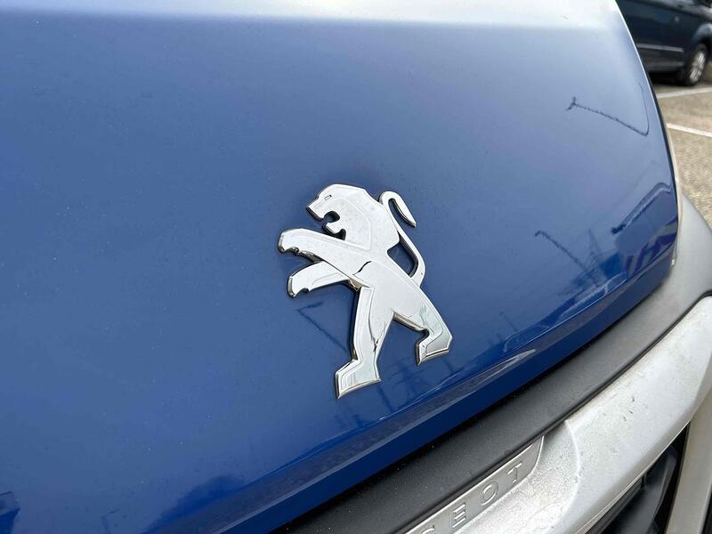 Peugeot BlueHDi 440 2.0 4dr Minibus (9-17 Seats) Manual Diesel Minibus (9-17 Seats) Manual Diesel Minibus (9-17 Seats) Manual Diesel