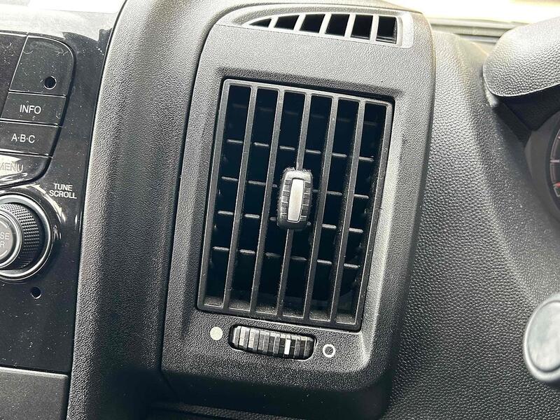 Peugeot BlueHDi 440 2.0 4dr Minibus (9-17 Seats) Manual Diesel Minibus (9-17 Seats) Manual Diesel Minibus (9-17 Seats) Manual Diesel