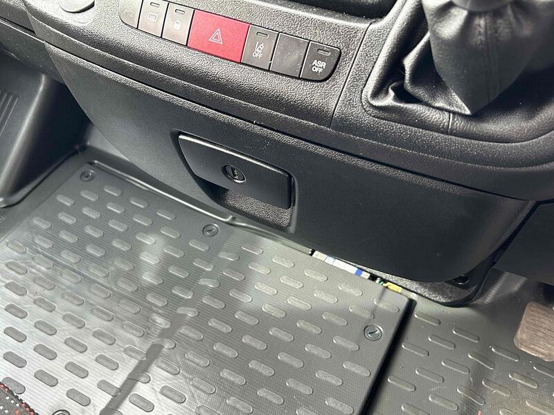 Peugeot BlueHDi 440 2.0 4dr Minibus (9-17 Seats) Manual Diesel Minibus (9-17 Seats) Manual Diesel Minibus (9-17 Seats) Manual Diesel