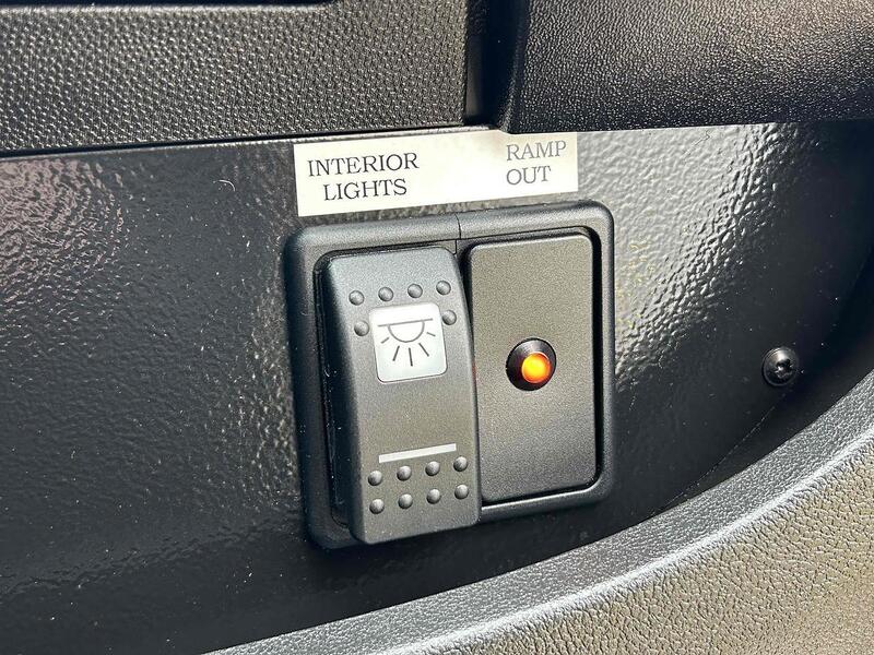 Peugeot BlueHDi 440 2.0 4dr Minibus (9-17 Seats) Manual Diesel Minibus (9-17 Seats) Manual Diesel Minibus (9-17 Seats) Manual Diesel