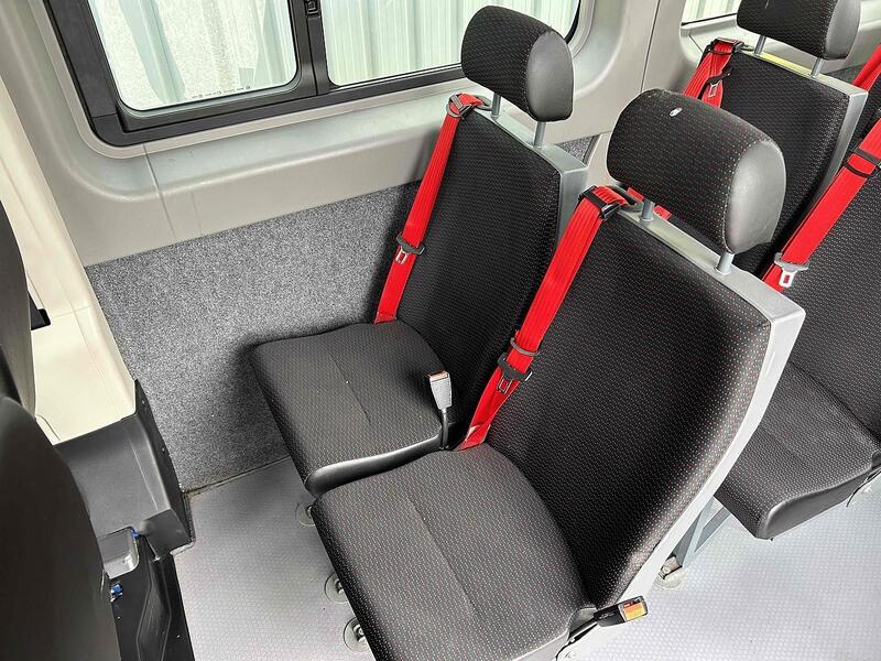 Peugeot BlueHDi 440 2.0 4dr Minibus (9-17 Seats) Manual Diesel Minibus (9-17 Seats) Manual Diesel Minibus (9-17 Seats) Manual Diesel