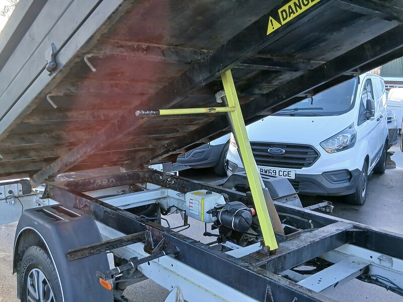 Mercedes-Benz 316 CDI 2.1 4dr Tipper Manual Diesel Tipper Manual Diesel Tipper Manual Diesel