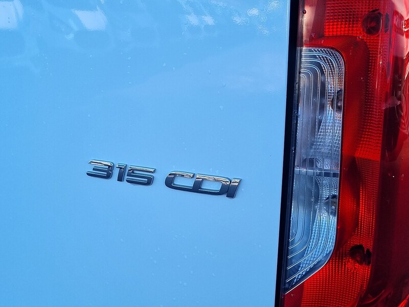 Mercedes-Benz 315 CDI Progressive Panel Van 2.0 Manual Diesel