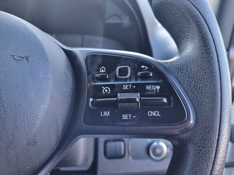 Mercedes-Benz 315 CDI Progressive Panel Van 2.0 Manual Diesel