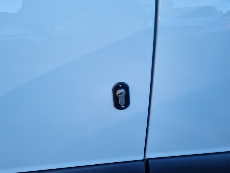 Mercedes-Benz 315 CDI Progressive Panel Van 2.0 Manual Diesel