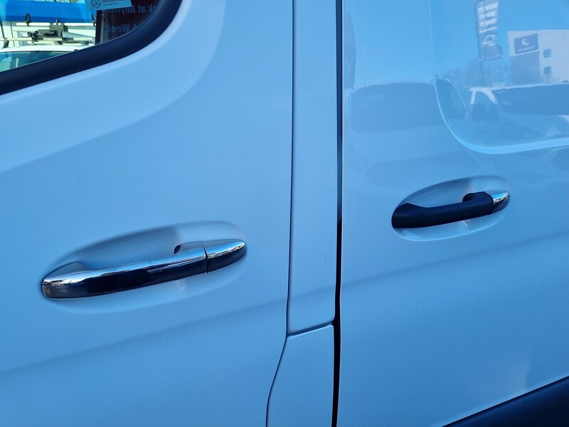 Mercedes-Benz 315 CDI Progressive Panel Van 2.0 Manual Diesel