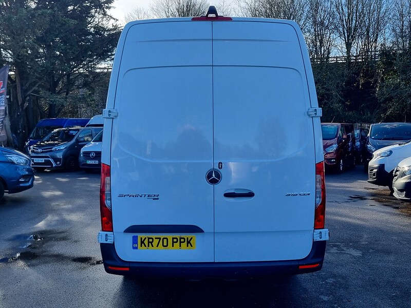 Mercedes-Benz 315 CDI Progressive Panel Van 2.0 Manual Diesel
