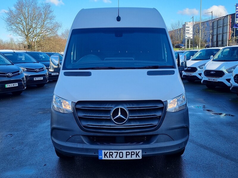 Mercedes-Benz 315 CDI Progressive Panel Van 2.0 Manual Diesel