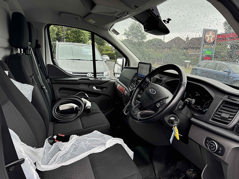 Ford 340 EcoBoost Trend Panel Van 1.0 Automatic Petrol Plug-in Hybrid