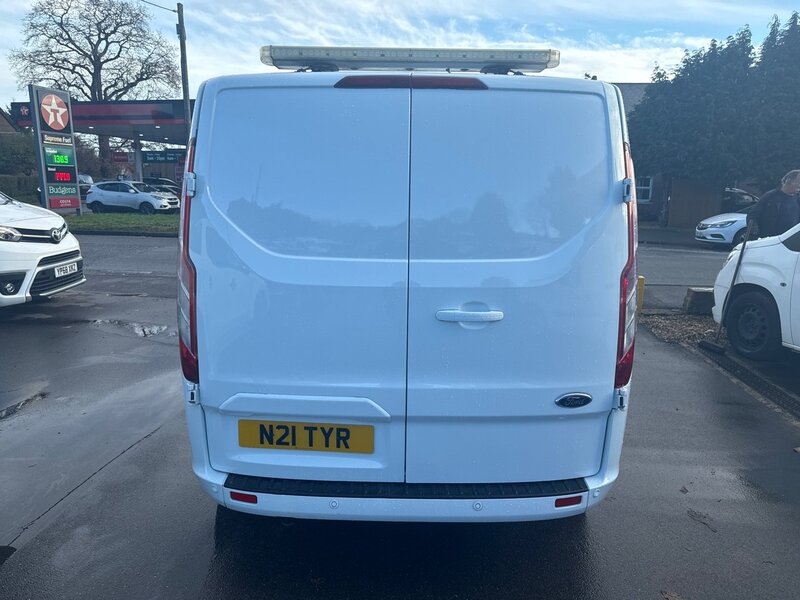 Ford 2.0 300 EcoBlue Limited Panel Van 5dr Diesel Manual L2 H1 Euro 6 (s/s) (130 ps)