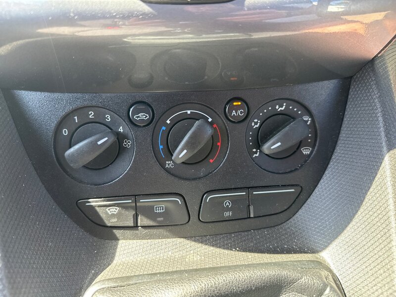 Ford TDCi 240 Limited Panel Van 1.5 Manual Diesel Panel Van Manual Diesel