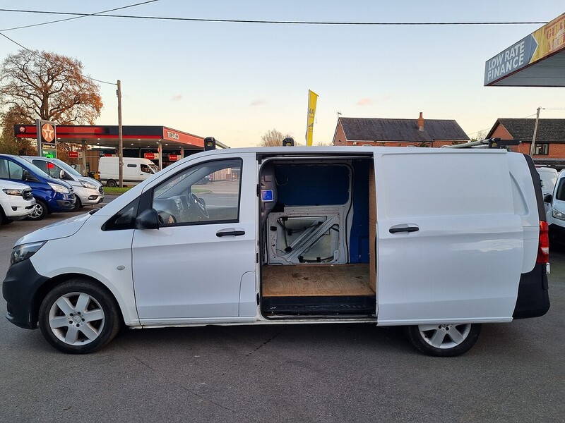 Mercedes-Benz 1.6 111 CDI Panel Van 6dr Diesel Manual FWD L2 Euro 5 (114 ps)