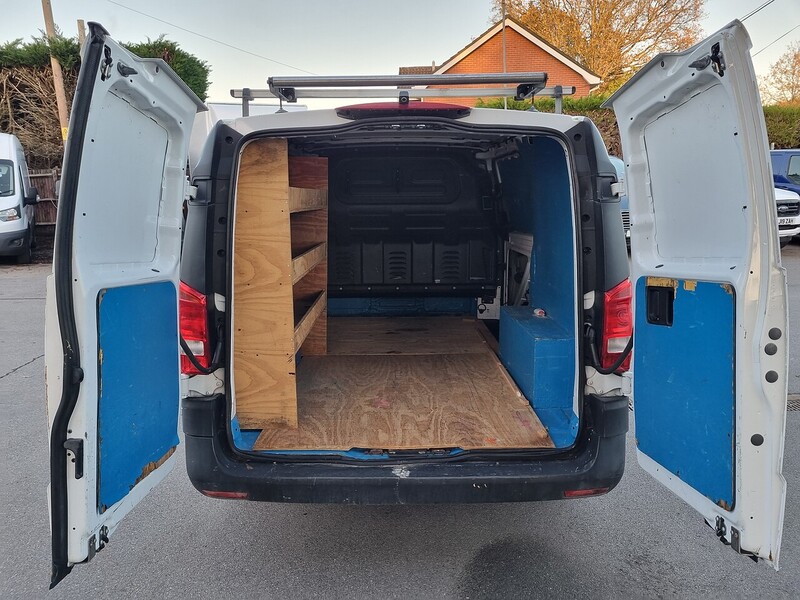 Mercedes-Benz 1.6 111 CDI Panel Van 6dr Diesel Manual FWD L2 Euro 5 (114 ps)